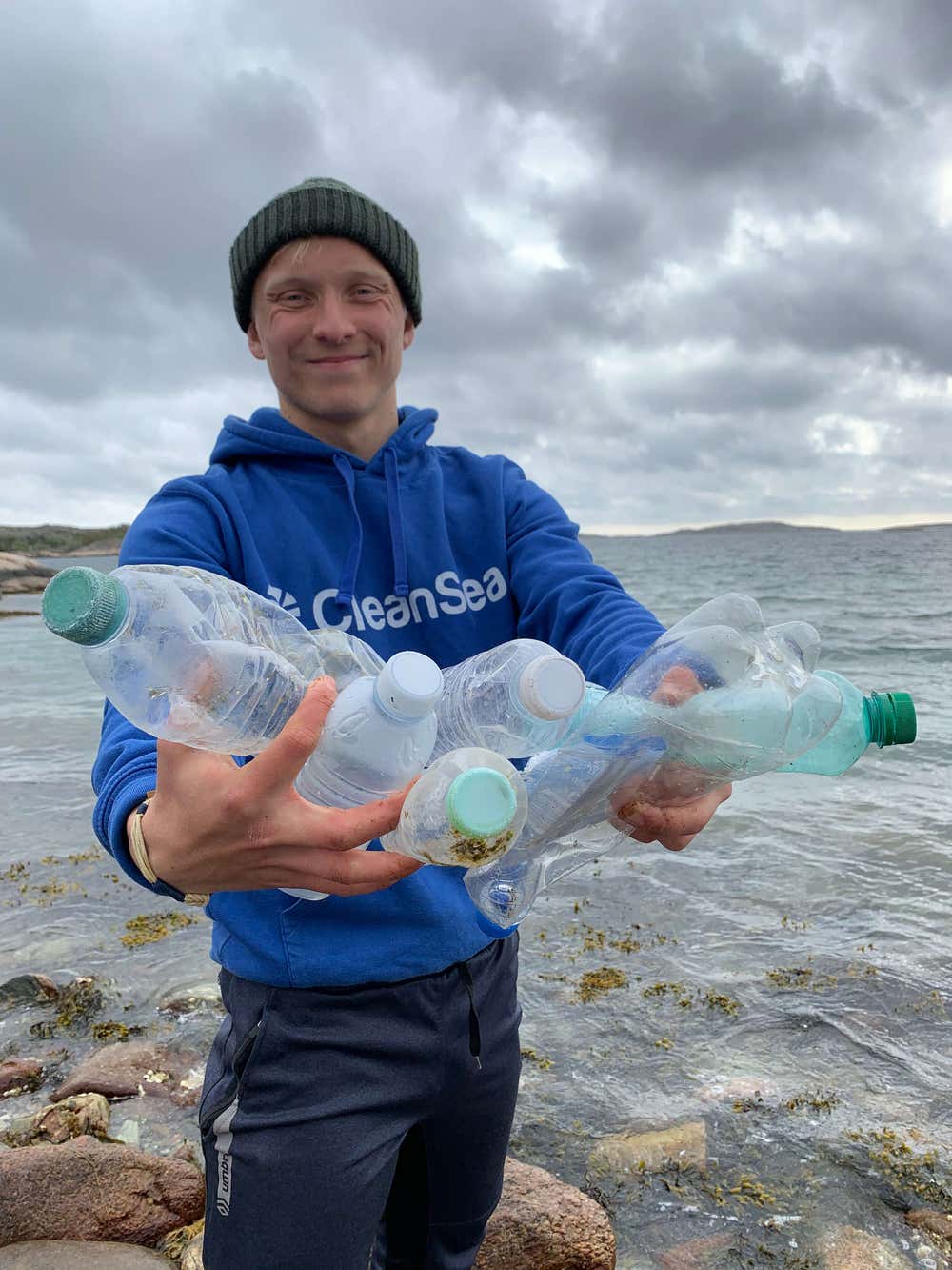 Cleansea-plastflaskor.jpg Cleansea-plastflaskor