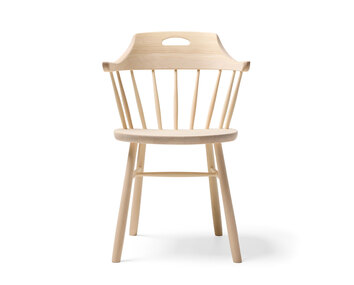 Småland Bistro Stol med handtag i utförandet ljus mattlack