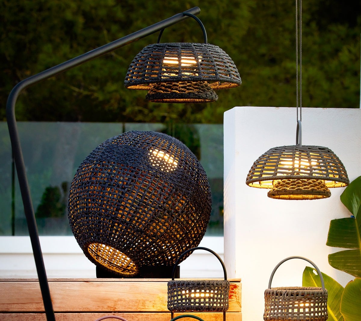 Illusion_lamp_round_gray_6895_755ab842-bc79-4eed-8198-c8f727-env-d3397