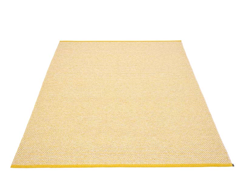 Effi matta Mustard från Pappelina. 