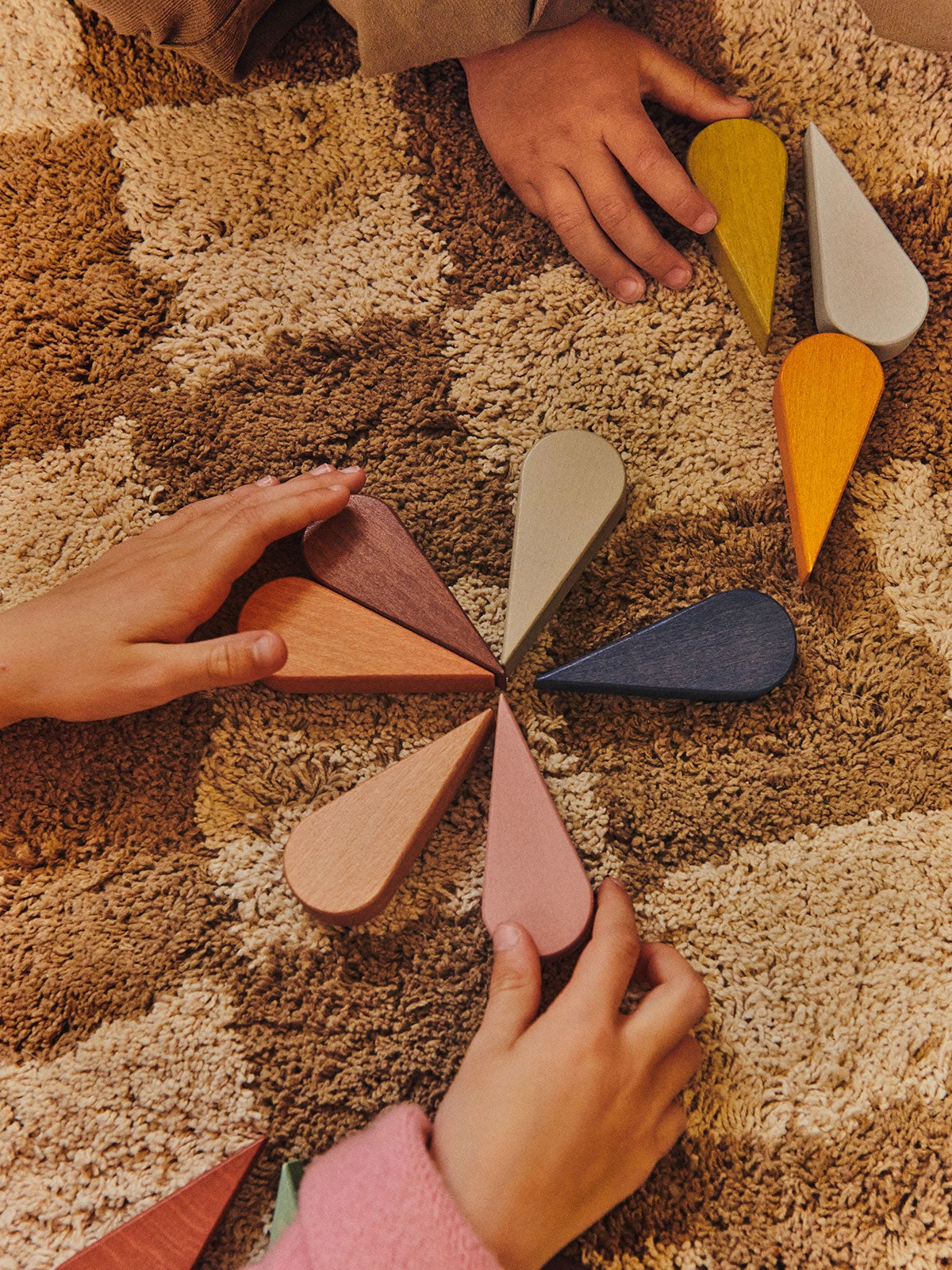 Ferm-Living-Mara-Rug-Tan-Warm-Sand-Lifestyle-1