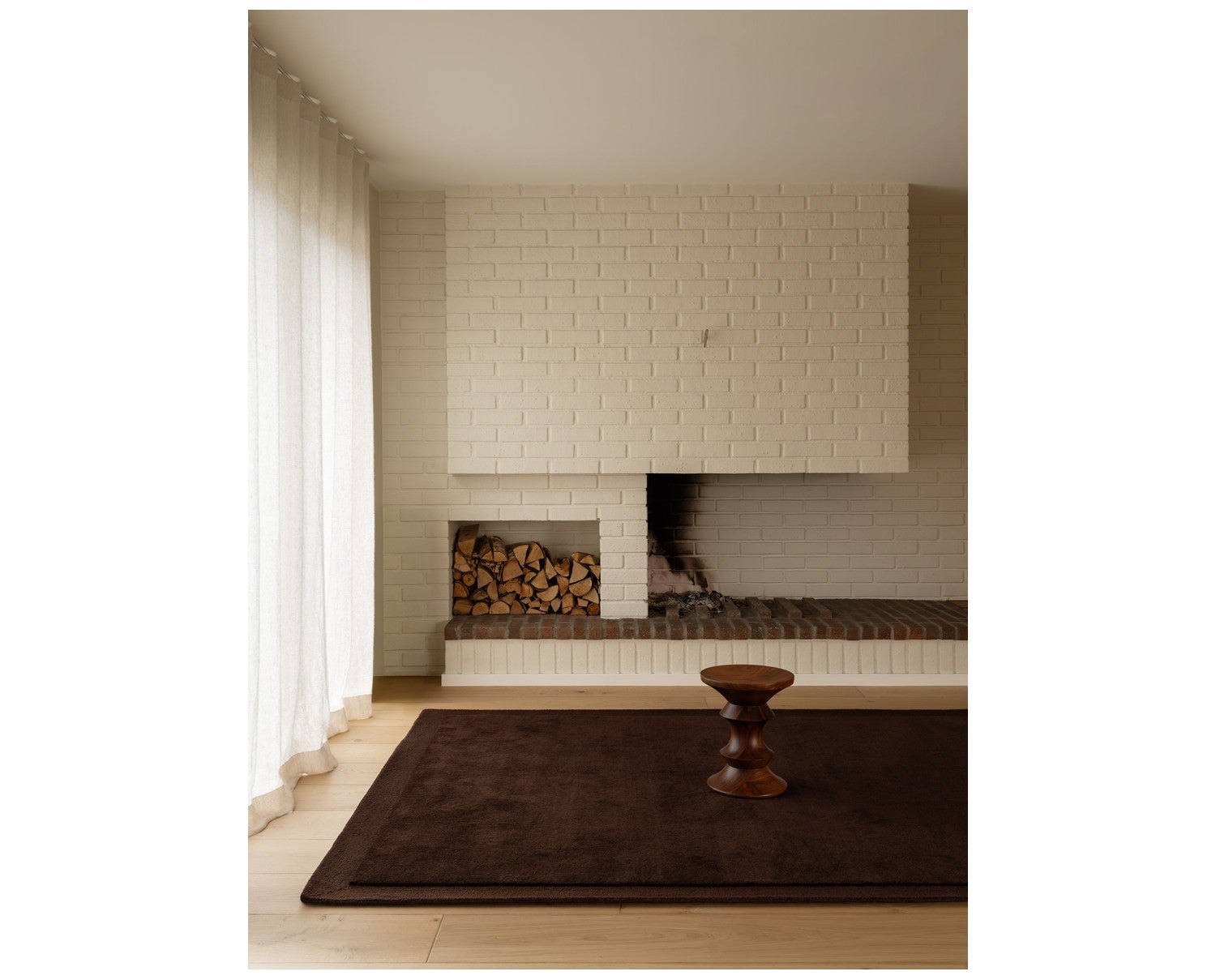 Louis Wool Rug Brown från Tinted Objects.