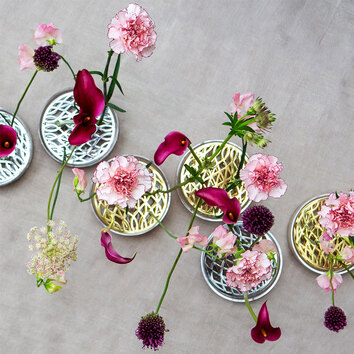 Äng Pond Stål / Mässing med rosa nejlikor