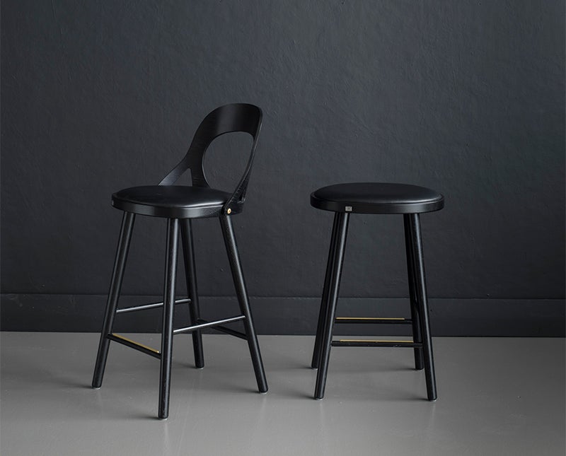 Colibri Barstol och Barpall i svart ek