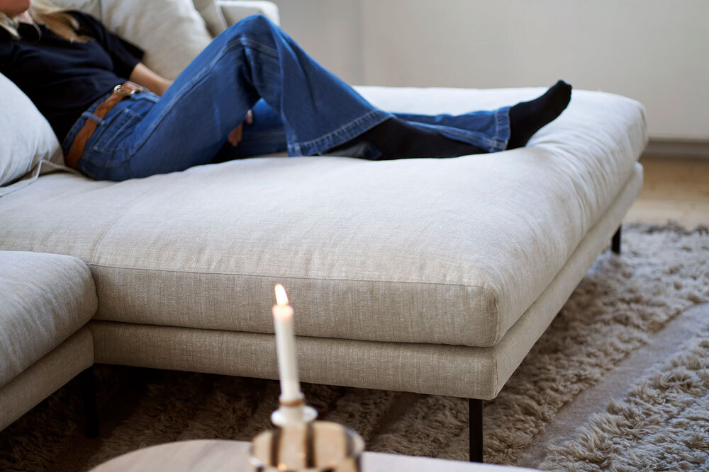 Britt-Soffa-Divan-Set-2-Tyg-Caleido-Stampato-1-Natur-1-Lifestyle