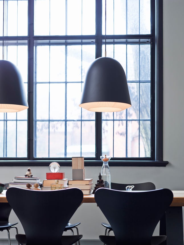 CACHE_pendant_large_black_2015