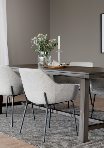 Brooklyn matbord trästativ, Brun 220 cm. Haley stol