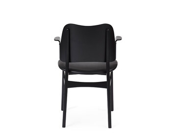 gesture-black-lack-seat-black-leather-2-warm-nordic