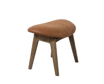 Ram loungepall i mörkgråoljad ask C11 med sits i Ultra läder Brandy