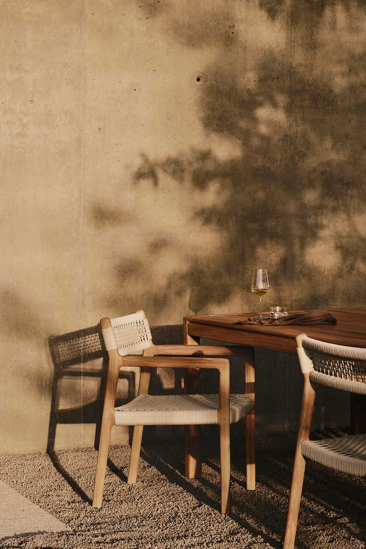 Ethnicraft-Jack-Outdoor-Dining-Chair-Teak-Beige-Cord-Lifestyle