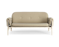 Soffan Button i tyget Steelcut Trio 0236, med trästativ i lackad ask
