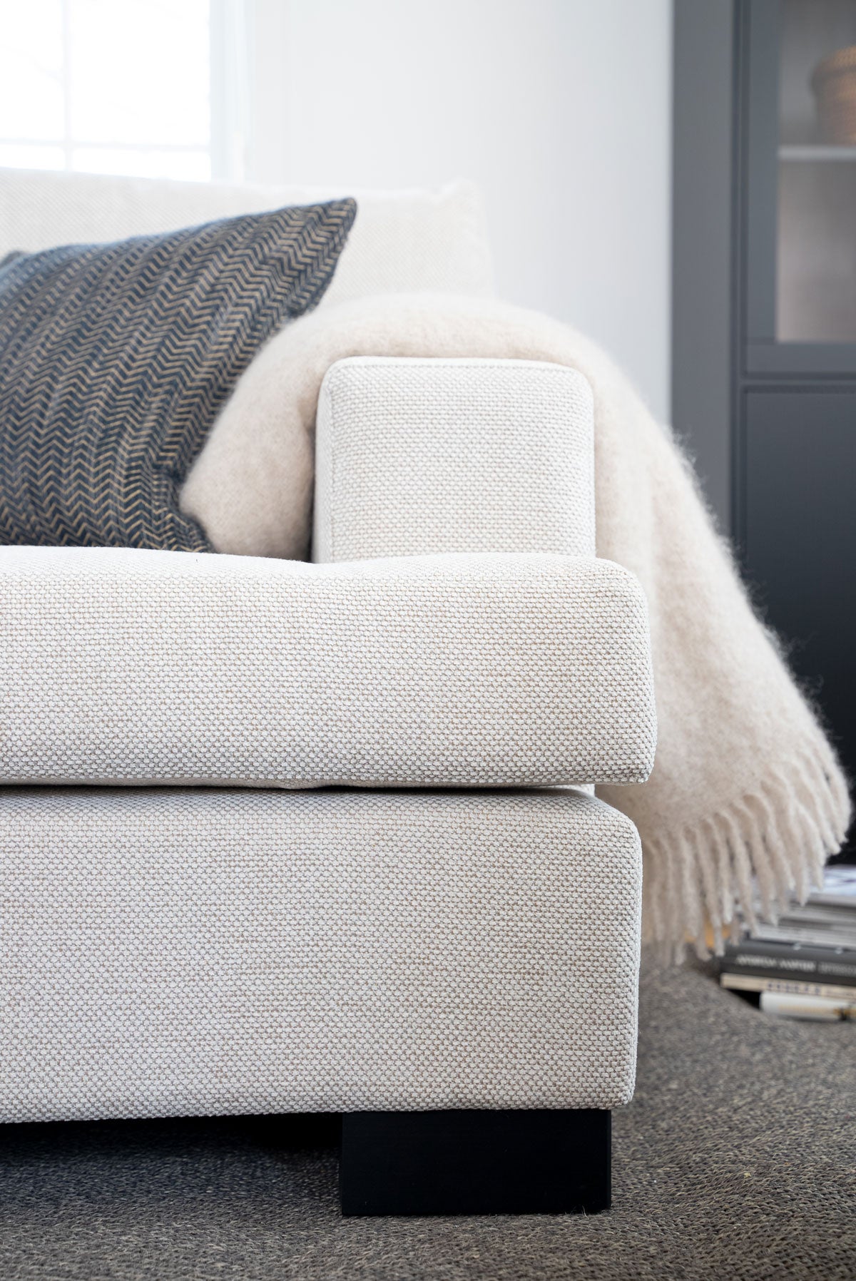 Sandhamn soffa, detaljbild på armstödet