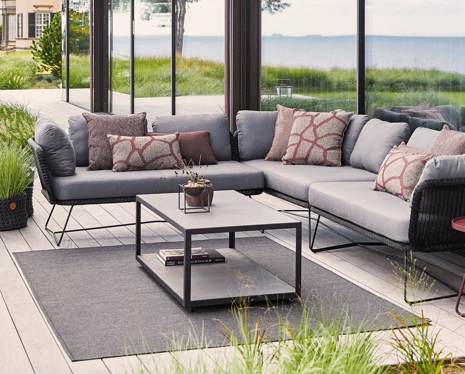 Circle outdoor matta 200x300 cm, Dark Grey.