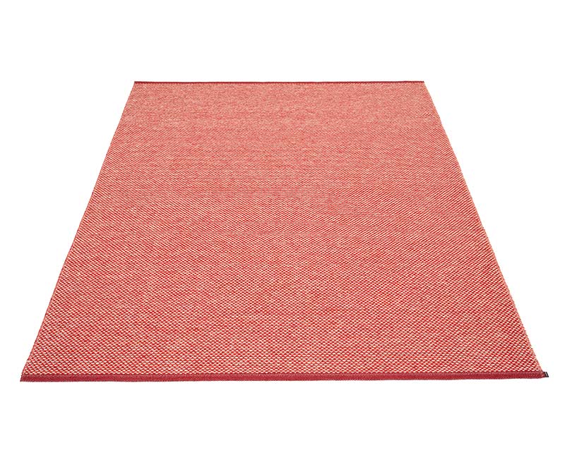 Effi matta Red från Pappelina.