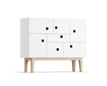 Peep C1 Skåp i färgen Vit med ben i vitpigmenterad ek