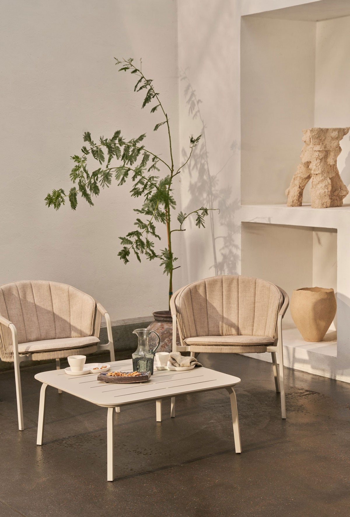 Vipp-707-Lagrasse-Coffee-Table-Lifestyle-1