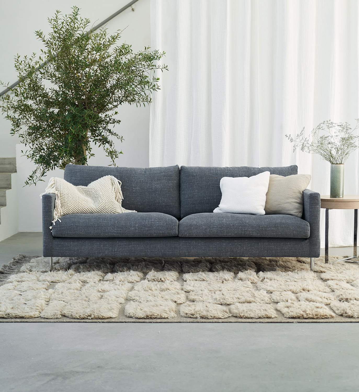 Sits Impulse soffa 3-sits Lux blågrå i tyg Caleido Stampato 10 Steel i vardagsrum.