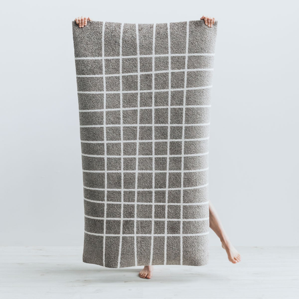 Hand-tavertine_heymat_01_kristinefivemelvær_sofiebrovold