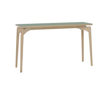 Aeris-Avlastningsbord-Ljus-Ek-Mattlack-1