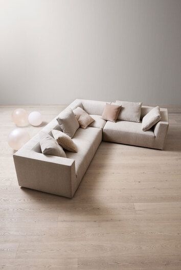 Juul-101-sofa-297x237-cm-Grape-507-ENVIR-2393