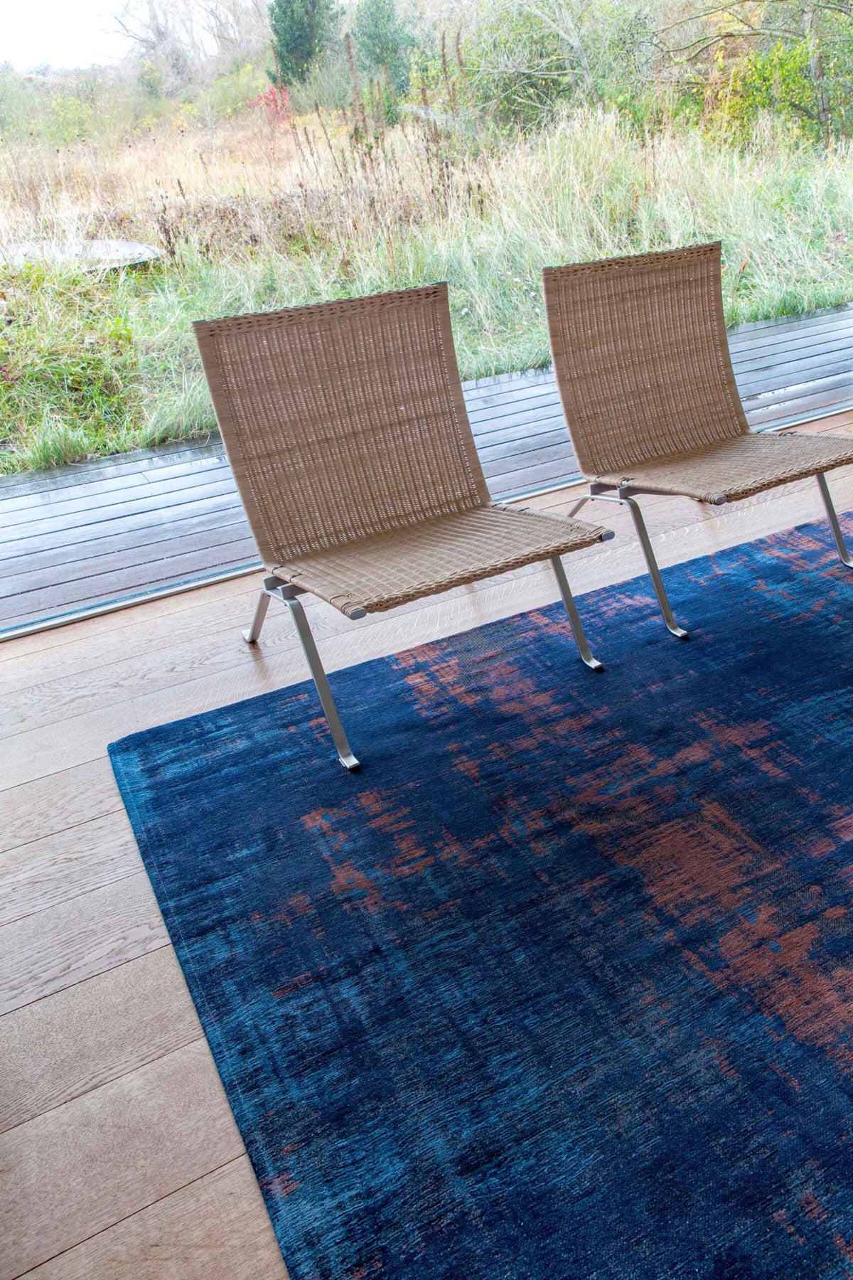 Louis-De-Poortere-Venetian-Dust-Rug-Sunset-Blue-Lifestyle