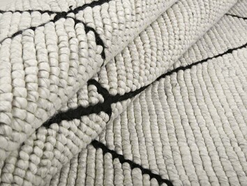 Casablanca Matta Vit / Svart Detalj