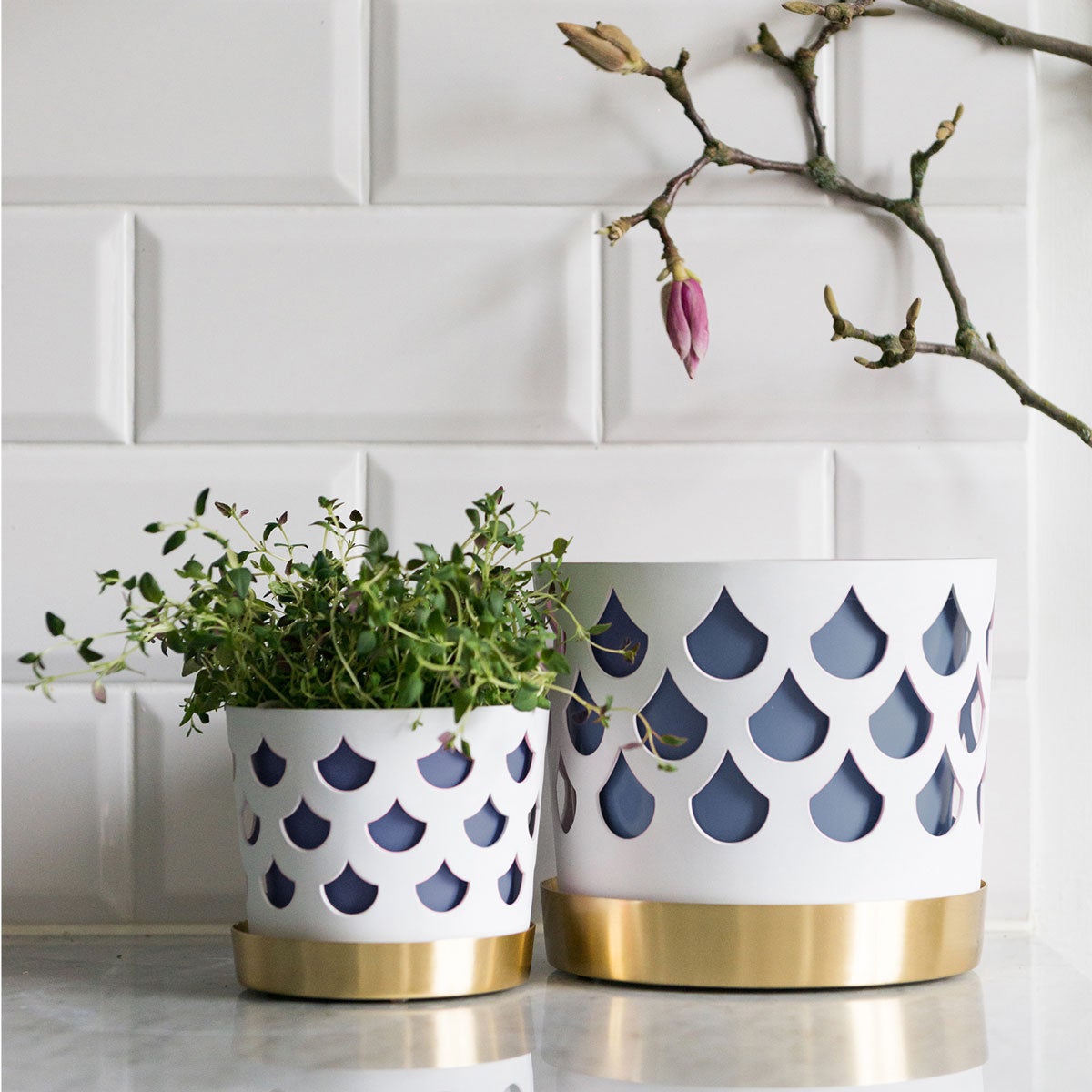 Trio-Drop-Liten-Medium-Vit-Miljo