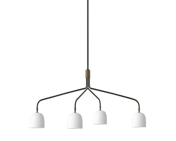 Howard Ljuskrona med fyra armar i färgen Bone China