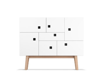 Peep C1 Skåp i färgen Vit med ben i ek