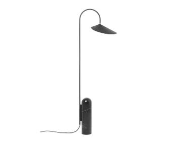 Arum Golvlampa i färgen Black