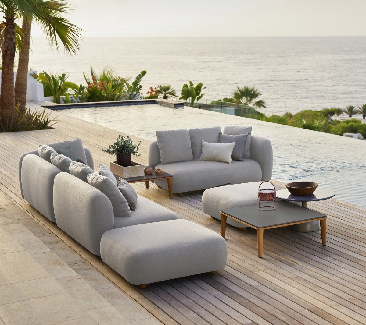 Capture-lounge-light-gray-airthouch-Capt-20315252-env-2261d