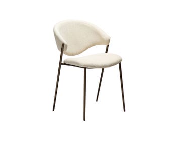 Zone stol i Simply Beige Bouclé snett framifrån