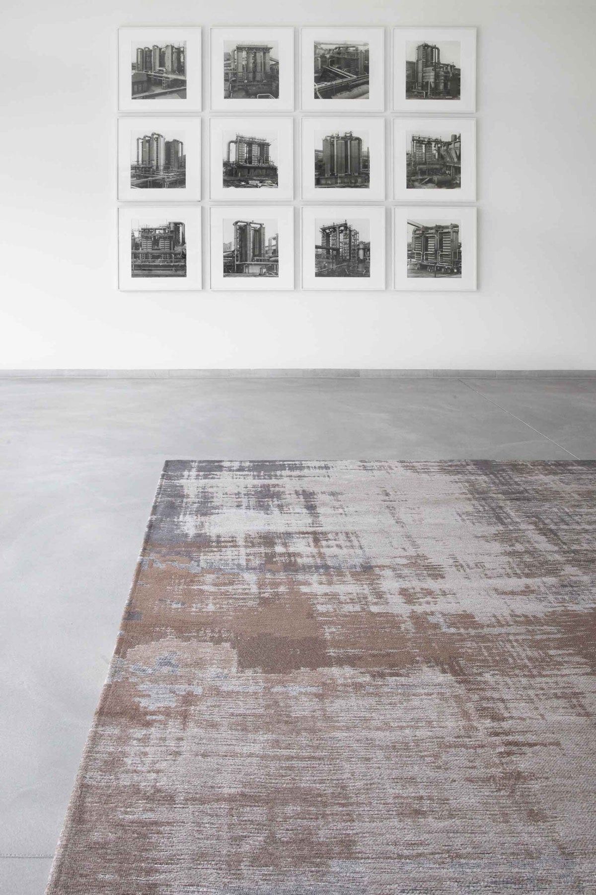 Louis-De-Poortere-Venetian-Dust-Rug-Padua-Beige-Lifestyle