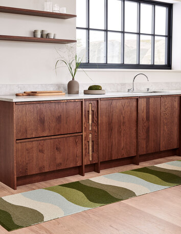 Urvi Gångmatta i färgen Woods i kök