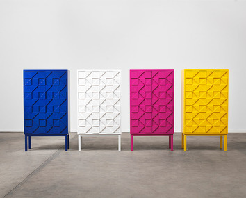 Collect 2011 Skåp på en rad i färgerna blå, vit, rosa och gul