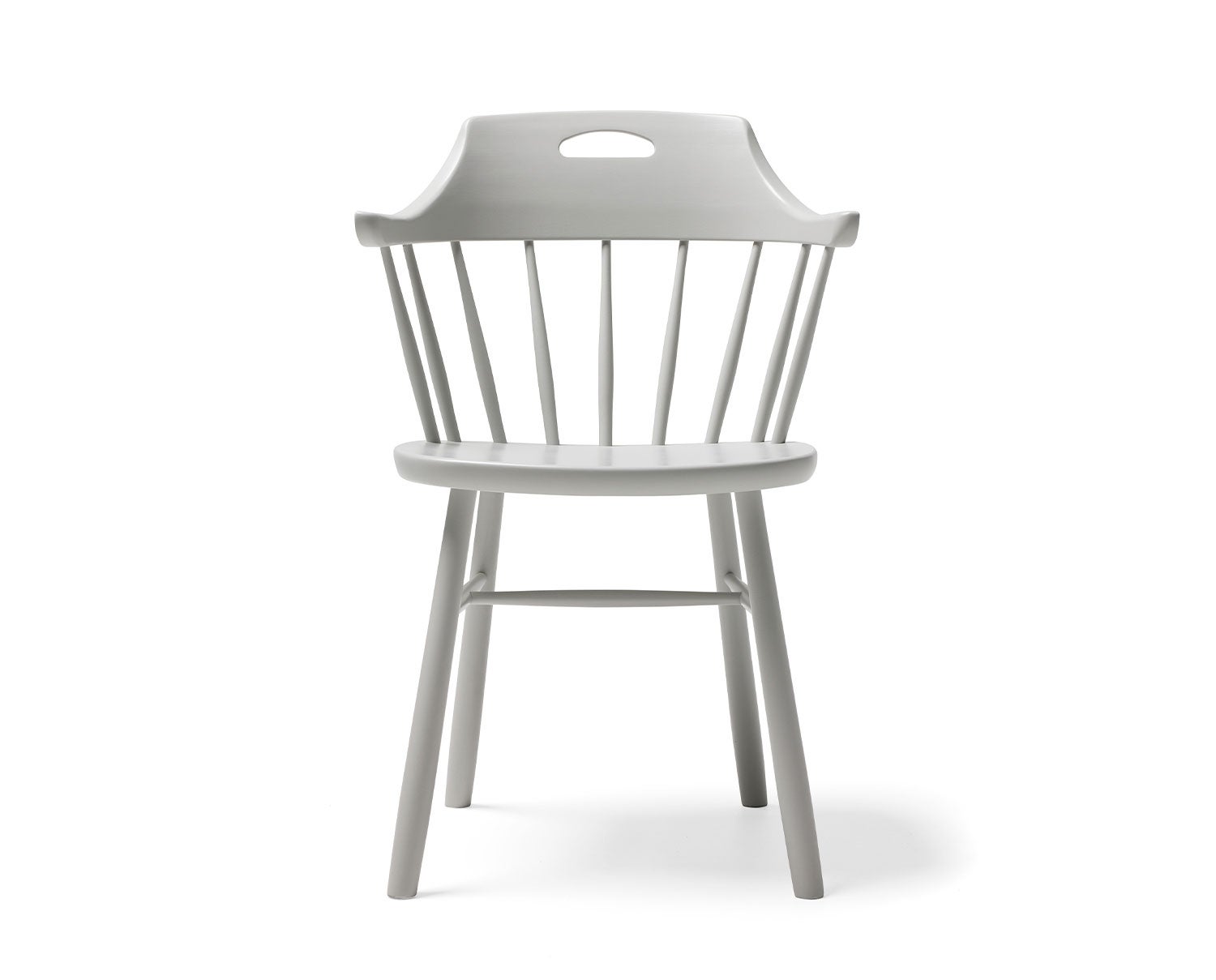 Småland Bistro Stol med handtag i utförandet Ljusgrå 51
