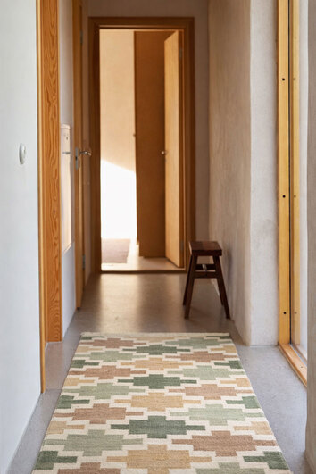 Classic-Collection-Korsnas-Runner-Green-Beige-Lifestyle