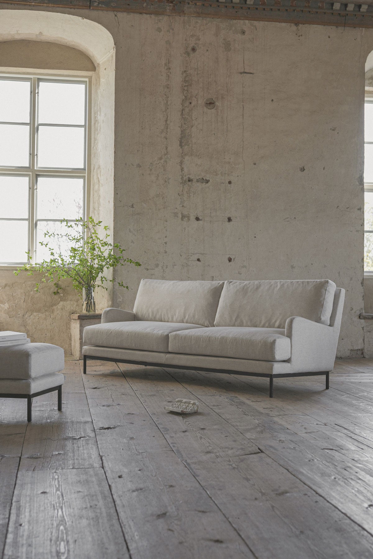 Howard Slim Soffa i naturinspirerad miljö