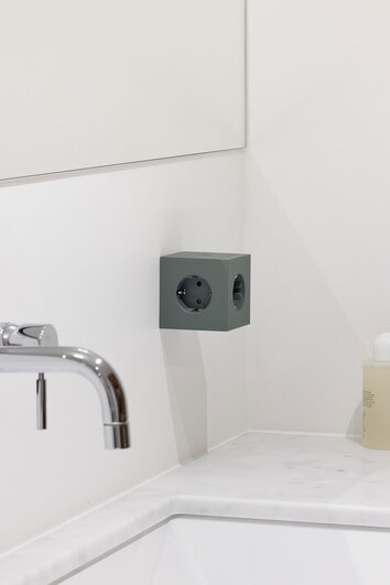 Square-2-Grenuttag-Oak-Green-Miljo