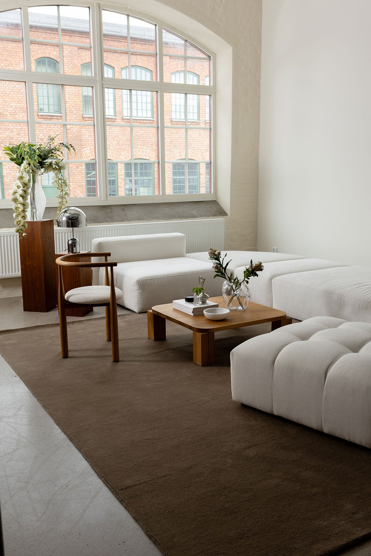 Classic-Collection-Solid-Rug-Brown-Lifestyle