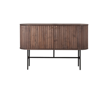Velvet Skänk med två dörrar från Kristensen Kristensen i Moccabrunoljad C15