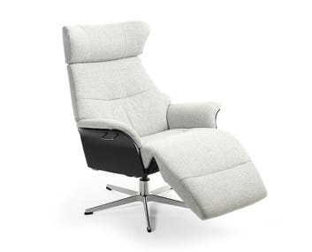 Air med inbyggt fotstöd. Svart ek - Tyg Mika Light Grey