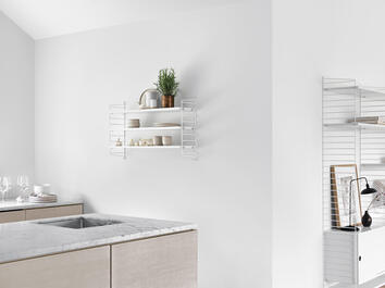 Stringhylla till köket - Designa efter egna önskemål. 