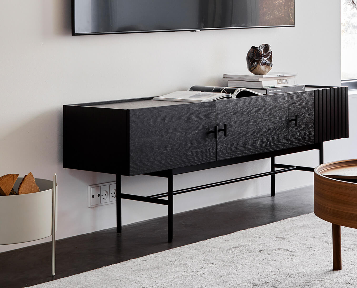 Black-week-2025-rea-tv-mobler