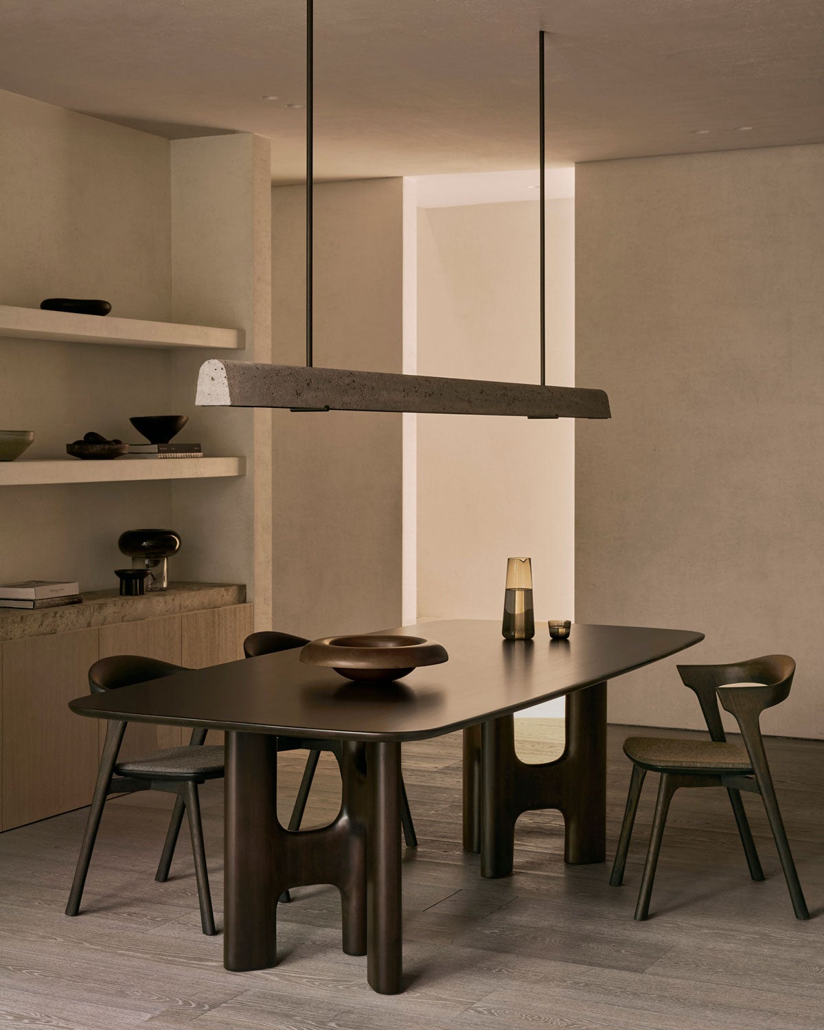 Ethnicraft-Flow-Dining-Table-220-Rose-Brown-Mahogny-Lifestyle