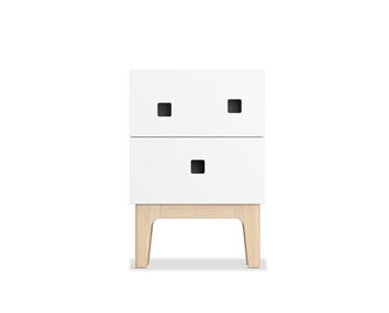 Peep S1 Sängbord i färgen Vit med ben i vitpigmenterad ek