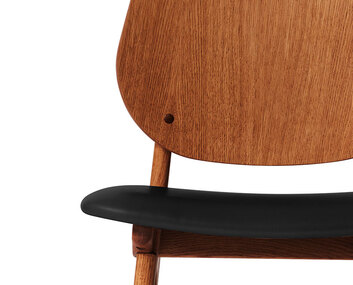 noble-diningchair-teak-seat-black-leather-prescott-detalj-warm-nordic