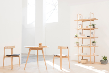 Muse Bokhylla och Stafa Matbord från Gazzda