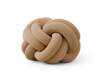 Knot-Cushion-Camel-2351-0500-DesignHouseStockholm
