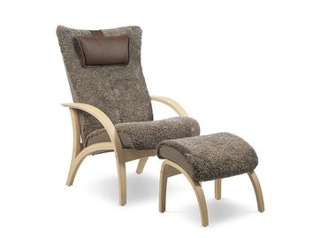 Delta Adventure Fåtölj med Pall | Fårskinn Tryffel / Vitoljad Ek